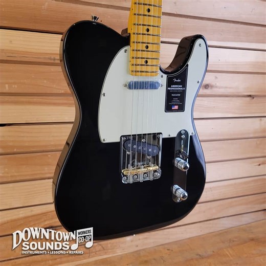 Fender American Professional II Telecaster with Fender Deluxe Molded Hard Case - Black, Maple Neck | Reverb