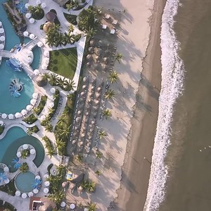 Find us where the music meets the ocean at Hard Rock Hotels & Casinos. | Hard Rock Hotels & Casinos
