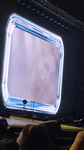 Shakira & Beyoncé: Beautiful Liar Live Performance