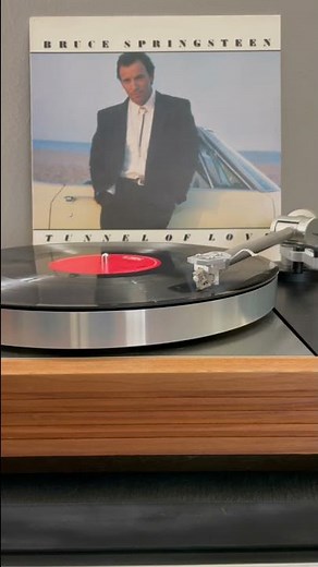 09/10/1987 | Happy Release Day 1987 | Bruce Springsteen - Tunnel Of Love