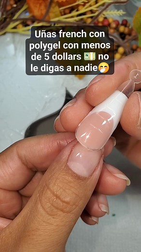 185K views · 2.4K reactions | Uñas de polygel clases gratis #reelsviralシ #viralreels #trendingreels #polygelnails #nail #nailsdesign #reels #trend #hair #video #makeup #nails #haircut #Christmas | Marisol Beauty Tutorials | Facebook