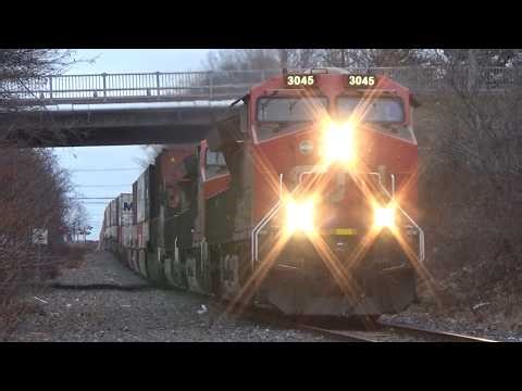 Christmas Eve Stack Train CN 120 w/DPU rolling thru Downtown Moncton, NB