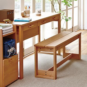 学習机に対する消費者の関心は「幅→高さ→奥行」と移り変わっている？