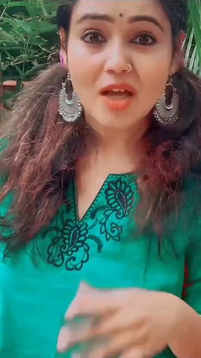 Meenukarthika officials /Neenzzworld on Instagram: "Remix #bigbosstamil"