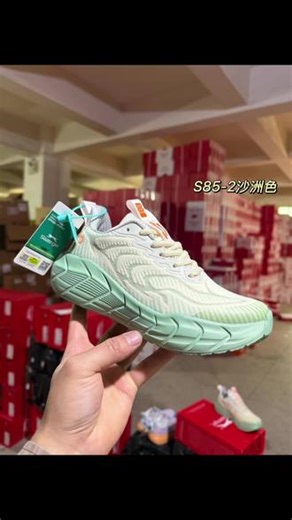 Slazenger新货库存清仓！品牌方主打款 男女同款情侣款运动鞋 休闲鞋 礼盒装69包邮
