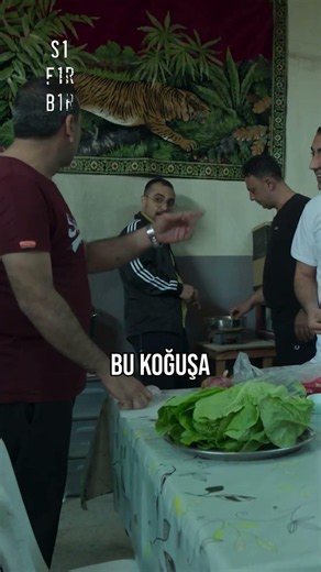 Look, Gökhan is chopping onions! #SıfırBir #S1f1rB1r #cio