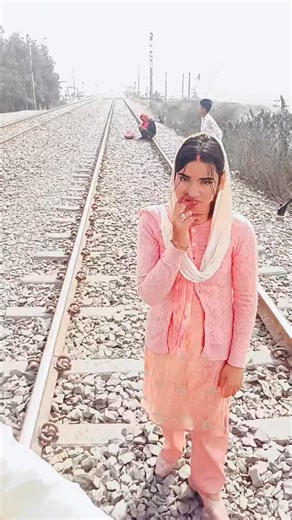 Shivani khan on Instagram