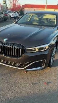 2022 BMW 740i walk around