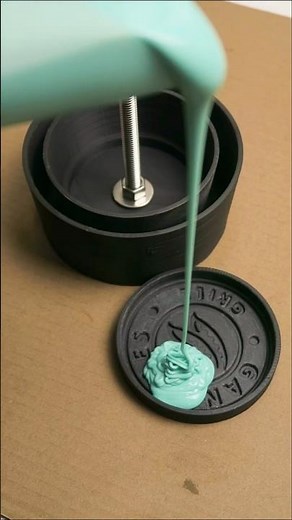 Casting Silicone in 3D Printed Mold #3dprinting #relaxing #asmr