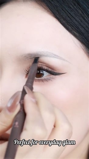 Easy Eyebrows Shaping At Home#eyebrowsshapetutorialforbeginners#trendy in 2026❤️✨