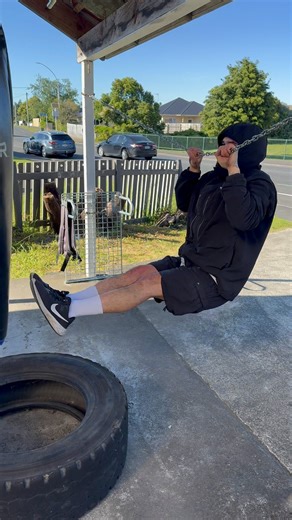 🚨EXTENDED FASTING🚨 LOW INTENSITY CARDIO EXERCISE PLUS EXTRAS: 5 Sets, 50sec Skip, 50sec Bag Work, EXTRAS INCLUDE: DIPS x5, KNEE AND LEG RAISES x5, ASSISTED PULL UPS x5, INCLINE DIAMOND PUSH UPS x5, 20sec Core Drill 🥷👑1️⃣2️⃣0️⃣❌🍰🍟💪🏽🕰️💯✨ 🚨Chop The Mop BnA @ 10k Followers ✂️💇🏻✂️🚨 #consistencyiskey #justhowyoulikeit #howbaddoyouwantit #everythinginbetween #watchthisspace | $nowy X Calibre