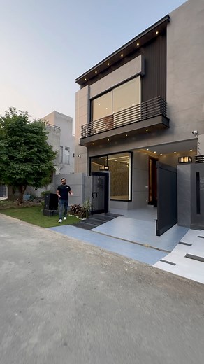 5 Marla Beautiful Owner Build House In DHA9 Lahore. For More Details 03012220989 #pridrandproperty | Pride and Property