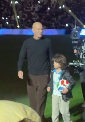 #zidane #zizou #universefootball #sportstiktok #footballtiktok | zidane