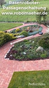 Die Passagenschaltung beim Automower ermöglicht Ihnen den Einsatz des Automowers auf 2 getrennten Rasenflächen, die durch eine Passage miteinander verbunden sind. Die Passage wird bei installierter Passagenschaltung nicht gemäht, sondern nur als Durchfahrt genutzt. Alle Infos zu den Möglichkeiten, die das Passagenmodul bietet und wie Sie die Passagenschaltung in Ihre Installation integrieren erhalten Sie auf unserer Internetseite: https://robomaeher.de/blog/automower-passagen-schaltung-oder-flae