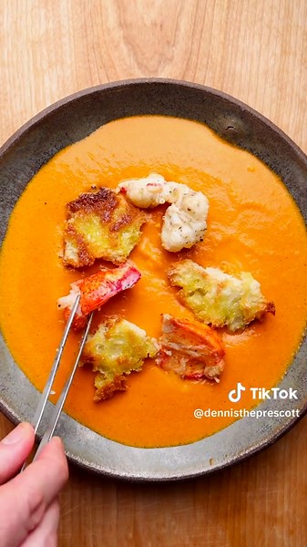 Holiday Lobster Bisque Recipe for Festive Celebrations