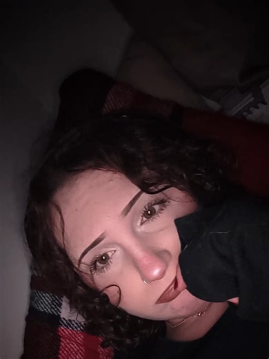 Exploring Life as a Single Bisexual Woman