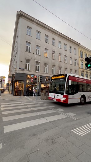 17K views · 626 reactions | Enjoy beautiful evening in Vienna  #weekend #vienna #wien #explore | Vienna Uncovered | Facebook