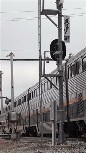 Amtrak Capitol Corridor 723 blasting through Blacow Rd. Crossing with Caltrain car 921 | Fremont, CA
