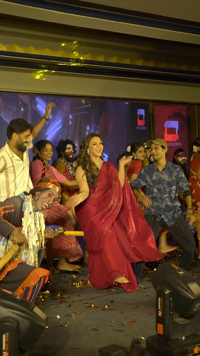 Koushani Takes Bohurupi Anthem to the NEXT LEVEL with Her Dance! #Bohurupi #windows #editfxstudios #shiboprosadmukherjee | Gobongg