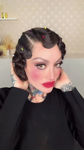 Vintage Finger Waves Hairstyle Tutorial