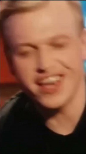 LEVEL 42 LESSONS IN LOVE (SHORT) CLASSIC 1986