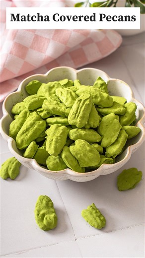 Megan Pham & Eliezer on Instagram: "10 minute Matcha Covered Pecans 💚 This delicious snack is easy, affordable, and only requires 3 ingredients to make. It’s perfect for a nutritious and delicious snack in just minutes! Share this recipe with a matcha lover and follow @eatpecans for more great snack ideas! Matcha Covered Pecans Recipe 📝 INGREDIENTS 10 oz White chocolate melting chips 2 tbs culinary matcha powder, divided 8 oz Pecans INSTRUCTIONS 1. Place the chocolate in a heat proof bowl over