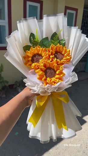 Create a Stunning Satin Sunflower Bouquet