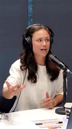 Ruby Tui on Instagram: "Thank you @breeandclint for letting me have a special kōrero with Nz before I fly out🙏🏽 We’ve got something pretty special to go and do 🖤"