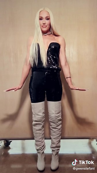 can’t get enough of these @luisaviaroma looks 👀 @gxvebeauty #LVRMagazine #Fashion EIC/Stylist: Kate David Hudson Photographer: Yulia Gorbanchenko Writer: Roxie Robinson Makeup: Ash k Holm Hair: Suzette Boozer