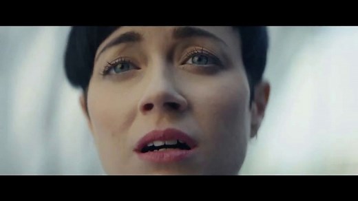 Expedia TV Spot, 'All By Myself' Featuring Rashida Jones