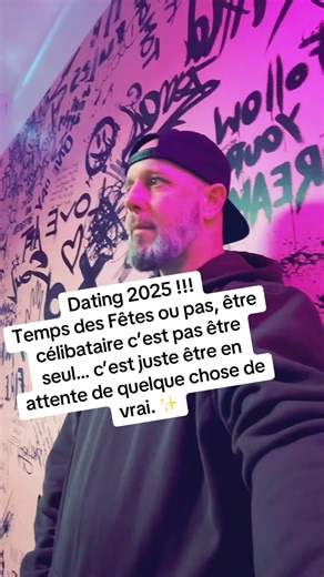 Dating 2025 !! #tinder ##dating #single #christmas