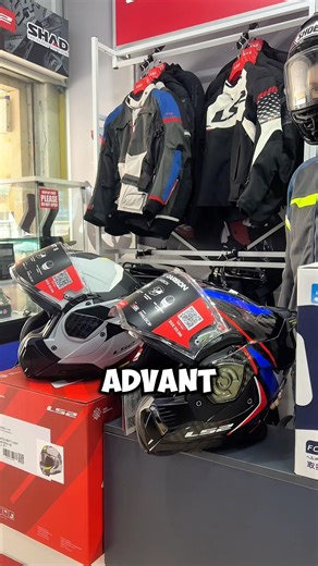 LS2 Advant X Carbon & Advant 2 available! Which would you choose? #ls2