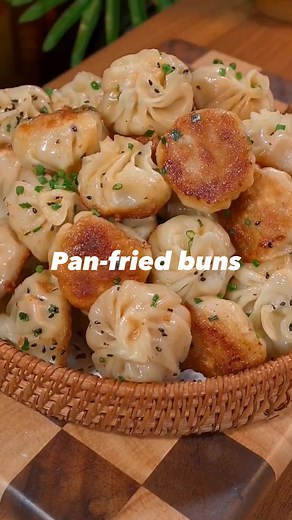 Delicious Pan-Fried Pork Bun Recipe