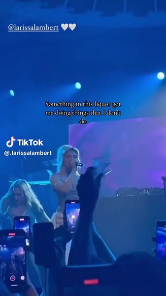 Wyd? - Larissa Lambert #wyd? #larissalambert #wyd #original #music #live #performance