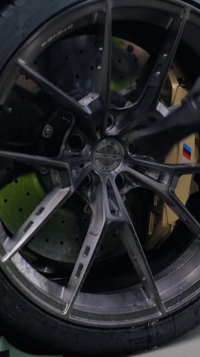 Big power. Big control. Bigboi. The Blowr Pro blasting water off surfaces with ease 💨💥 Catering for Every Enthusiast & Professional. __ 📸credit: @andronicdetailing | Bigboi Philippines