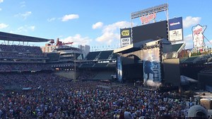 Chesney concert snaps all-time Target Field attendance record again