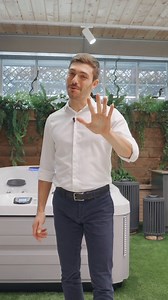 💦 Hai sempre pensato che una Jacuzzi® nel tuo giardino fosse un lusso irraggiungibile? È ora di ricrederti. Una SPA personale può adattarsi perfettamente a ogni spazio esterno, grande o piccolo. Serve solo il tuo giardino, un angolo che ami, e la voglia di regalarti qualcosa di davvero speciale. Da Mondo Verde Garden, Jacuzzi® Spa Specialist per l’Emilia, trovi più di 20 minipiscine Jacuzzi® in pronta consegna. Comfort, eleganza e benessere quotidiano non sono più distanti: sono già qui, pronti