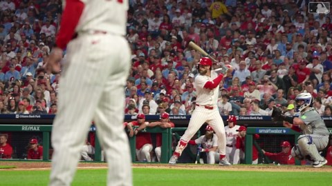 Desde el terreno: Bryce Harper da grand slam