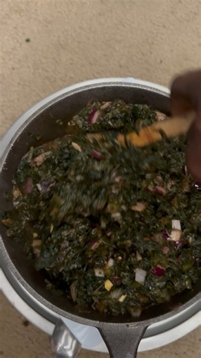 Watch Cooking vegetable source with Tasty cast iron skillet on Amazon Live