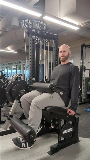 Single-Leg Eccentric Leg Extensions