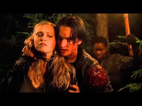 Bellarke Scenes (21) BELLAMY AND CLARKE LOSE CHARLOTTE [THE 100 S01E04]
