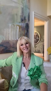 Do you like the stories? I love the stories! I am Anna Razumovskaya and I'm an artist. One day, Gustav Klimt was working on a portrait of one of his patrons. After long hours of work, she looked at the painting and, displeased, asked, "You’ve made me too beautiful. This doesn’t look like me." Klimt, smirking, replied: "In my world, you are as I see you ,not as you see yourself" Being a brilliant artist, it’s not just about talent and skills—it’s about seeing the beauty others may overlook. So, w