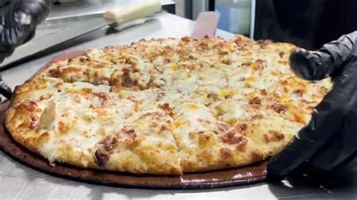 You had us at bacon. You sealed the deal with ranch. Happy Joe's Chicken Bacon Ranch Pizza = the ultimate flavor combo. | Happy Joe's Pizza