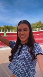 Ana Emilia on Instagram: "Miren donde estoy 來 (En vivo)"