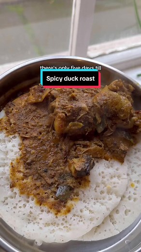 It’s so duckinn good!! 🦆🌴🐤 Kerala spicy duck roast recipe👇🏻 🌿Ingredients: - Duck cut into medium pieces (skin on) - Onions - Shallots - Ginger - Garlic - Green chillies - Curry leaves - Turmeric powder - Coriander powder - Chilli powder - Black pepper powder - Garam masala - Coconut oil - Lemon juice - Baking soda - Water - Salt 🌿How to cook: 1. Cut duck into medium sized pieces with skin on. Keeping the skin on gives it a better flavour, ensuring the meat is tender. 2. Wash pieces of duc
