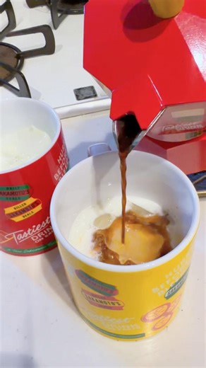 Iced Latte with the Bialetti × SAKAMOTO DAYS Moka Pot ☕🧊 #mokapot #sakamotodays #coffee ee