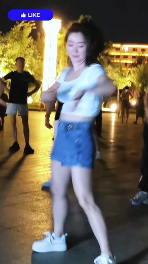Beautiful Happy Dance Trends on TikTok