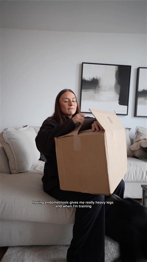 Bought the @Pulsio compression boots for myself and tried them today I get really heavy legs and I believe it ties with my endometriosis, so I bought these in the hope they’d help with the circulation This is the year of focusing on better recovery for me after all💁🏼‍♀️ Have you ever tried them? What were your thoughts?