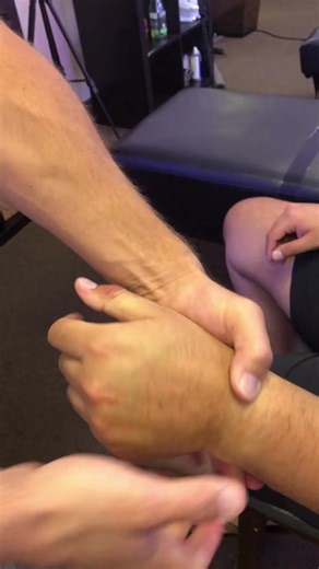 It’s all in the wrist #FashionEdit #wristpain #fun #crack #fingerdanc... #virals #reels | Snappy Reels