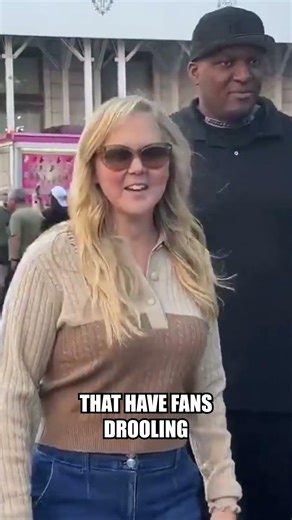 Amy Schumer Is SO HOT Right Now!